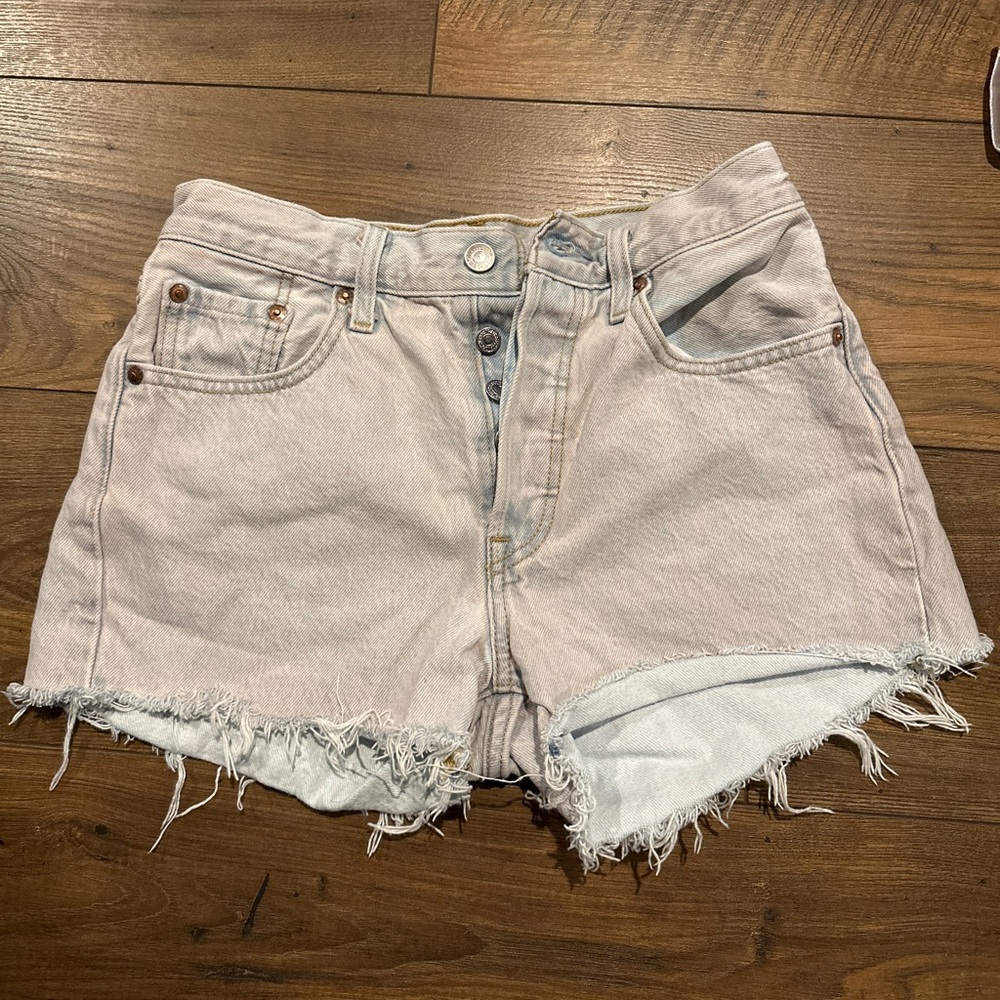 levi’s size 25 shorts